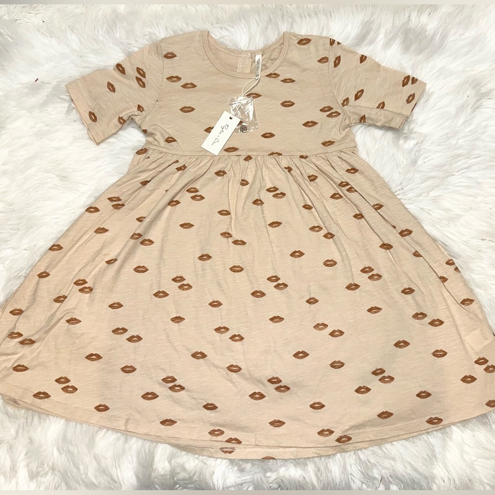 Rylee + Cru Cream Dress with Brown Lip Print NWT 8-9Y